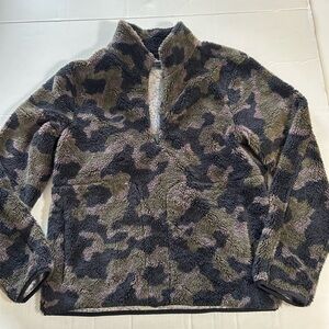 Camouflage Fleece Pullover